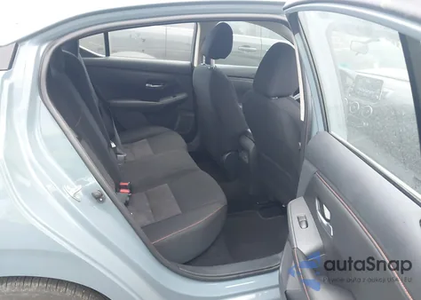 2025 Nissan Sentra Sr z USA, uszkodzony, nr VIN 3N1AB8DV9SY269953